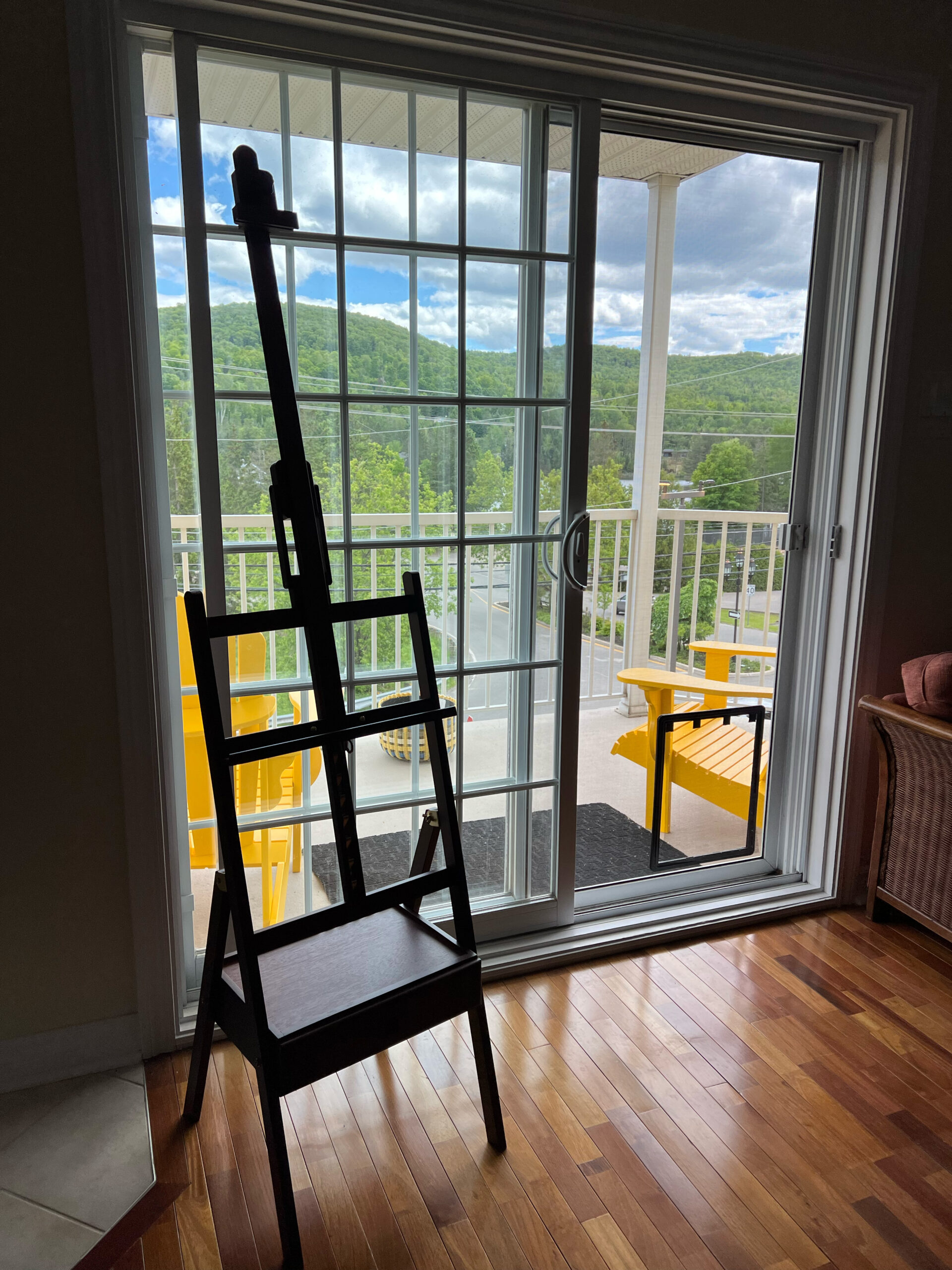 Monique Paré's studio in the Laurentians